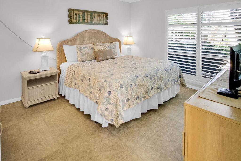 Siesta Key Escape Ground Floor Steps To Heated Pool And Free Trolley Lägenhet Exteriör bild