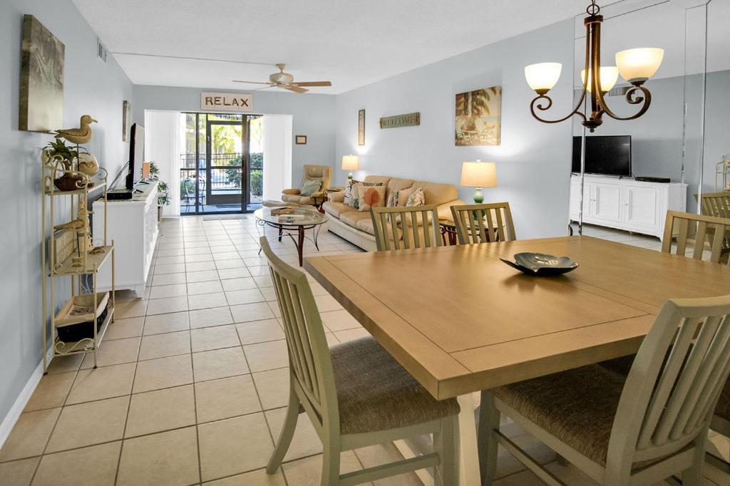 Siesta Key Escape Ground Floor Steps To Heated Pool And Free Trolley Lägenhet Exteriör bild